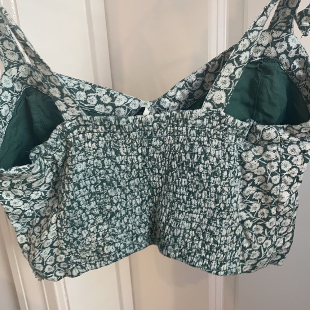 Abercrombie Crop Top - Picture 3 of 4